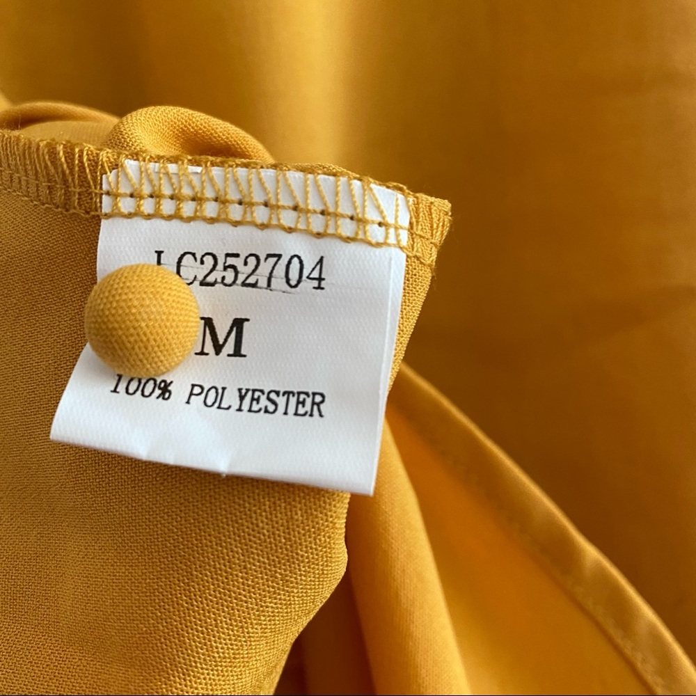 NWOT Button down tie front blouse - Picture 7 of 9
